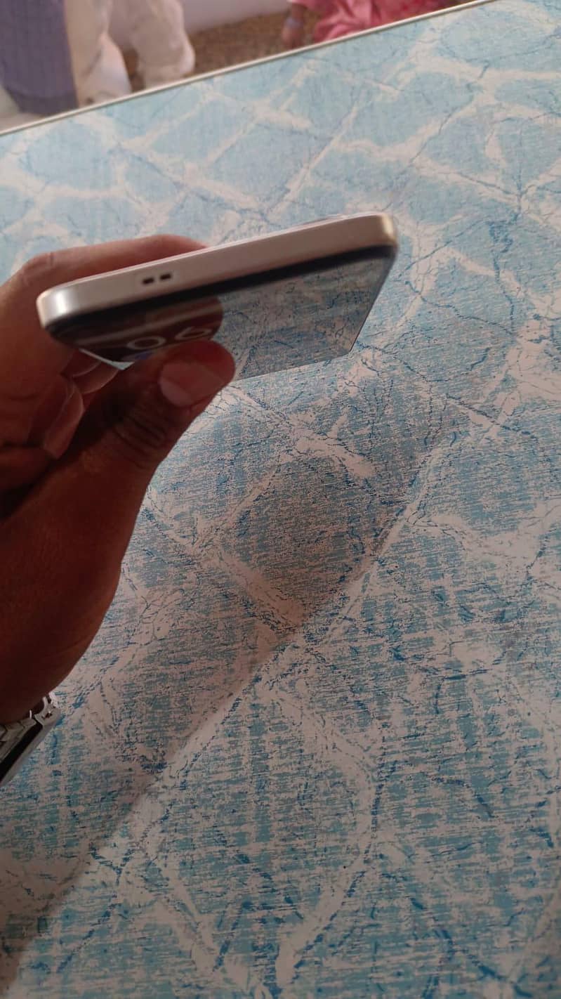 Infinix 4