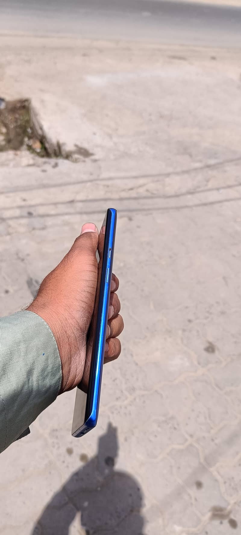 one plus 8pro 12/256 4