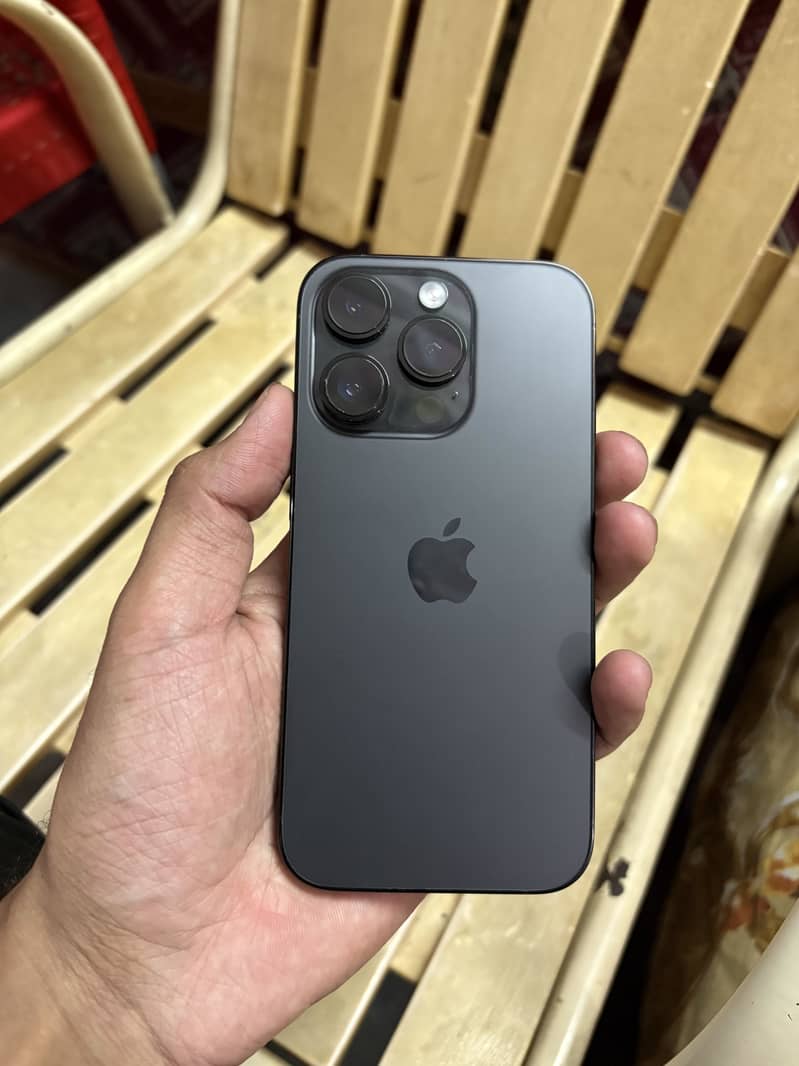 iphone 14 pro jv 0