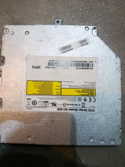 DVD-RW drive SATA 9.5mm ultra-slim internal