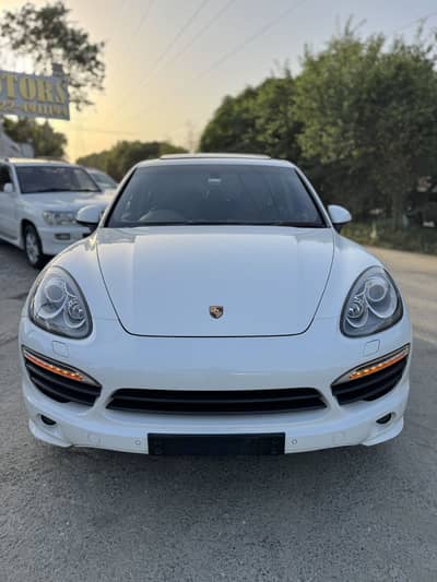 porsche cayenne s model 2014