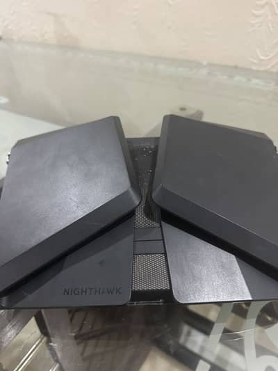 Netgear Nighthawk RAX120 wifi 2.4,5 & 6 Gaming router