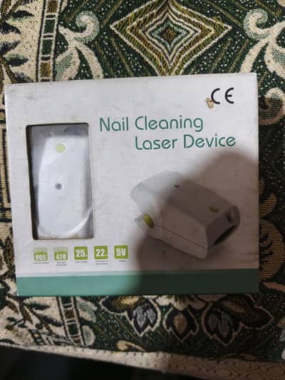 nail cleaning deivce