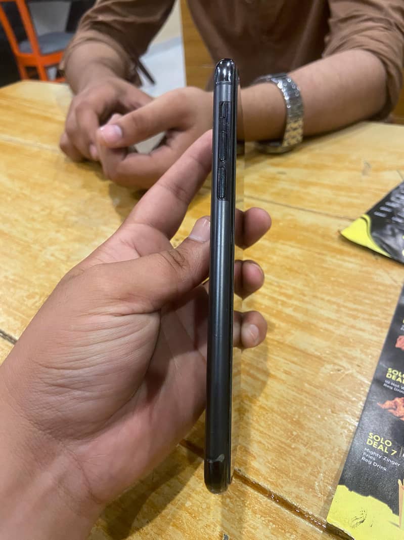 Iphone 11 Pro Max 2