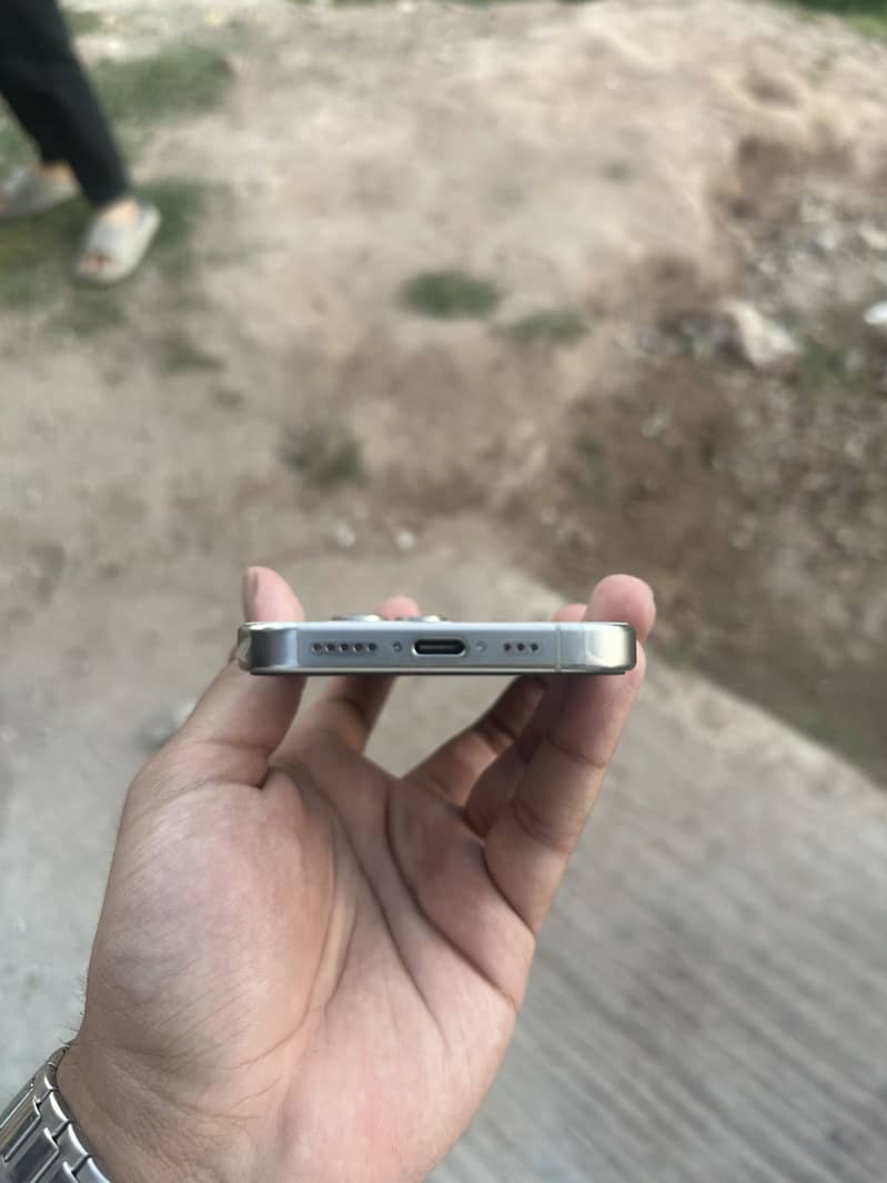 Iphone 15 Pro 6