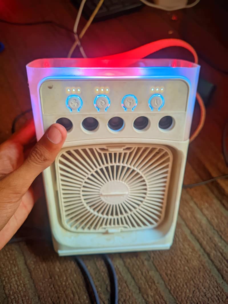 protable chargeable fan 0