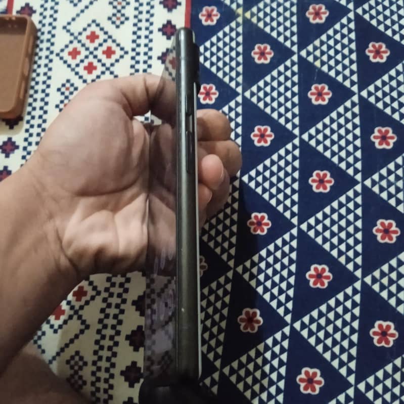 Google pixel 6 4