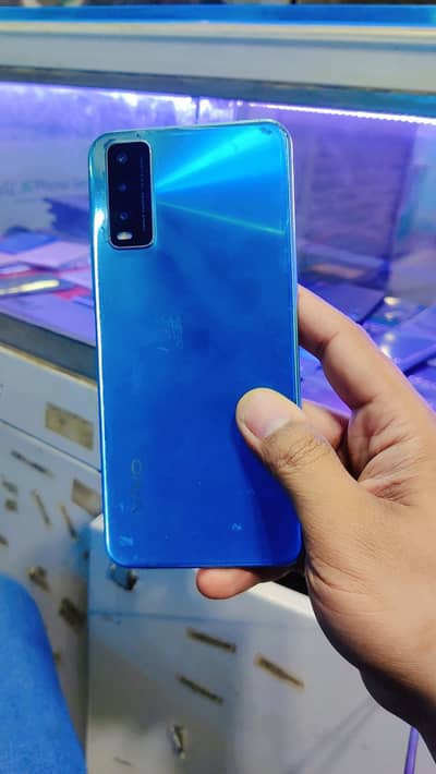 vivo y20s 4GB ram 128GB mamry just glas break finger of