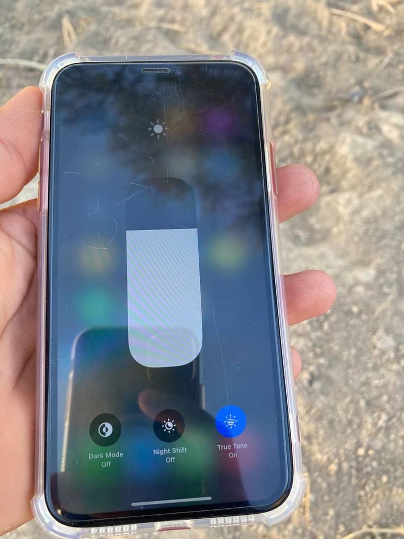 iPhone XR 3