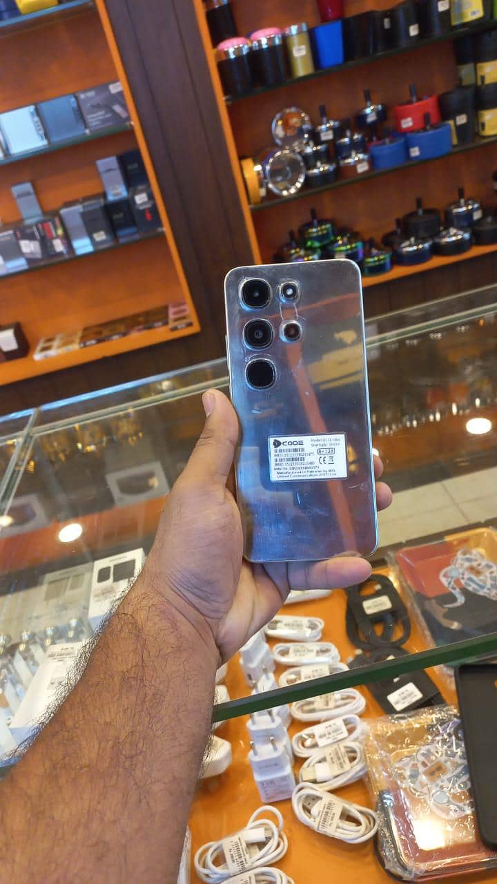 Dcode Cygnal Ultra 8/128 2