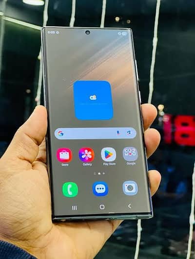 mobile ma koi msla ni  full of hy