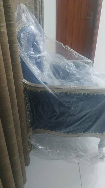 brand new chair 1 only