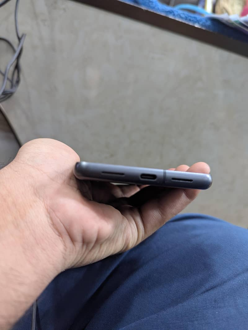 Google Pixel 7 5