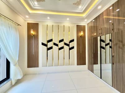 Spacious 8 Marla Upper Portion for Rent in Umer Block Bahria Town Lahore Prime Location Comfortable Family Living