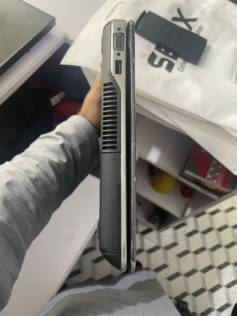 Dell Latitude E6440 1