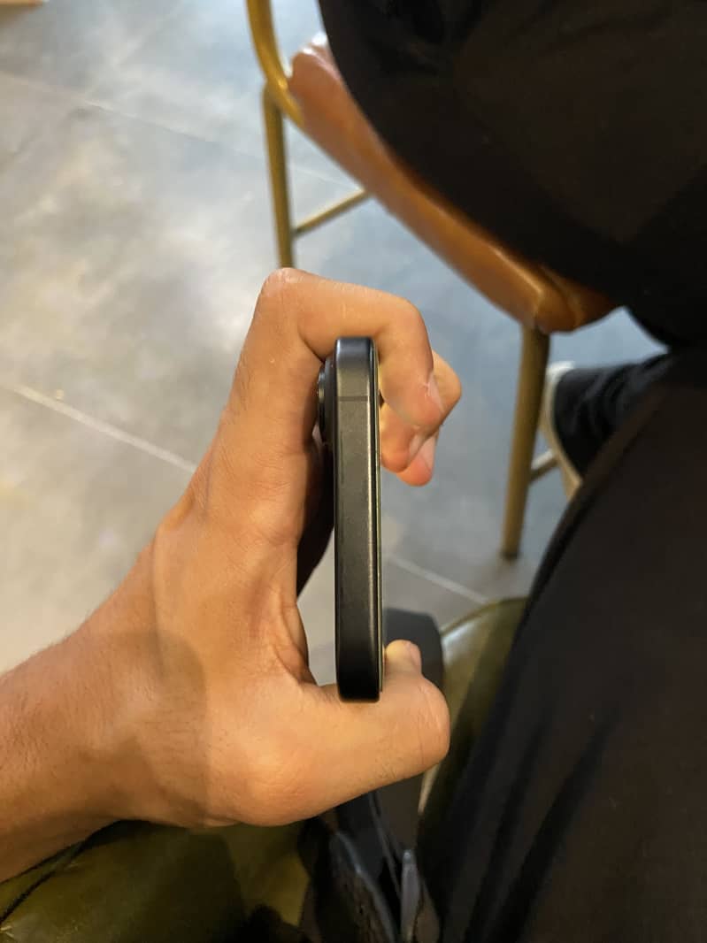 Iphone 16 (128) 2