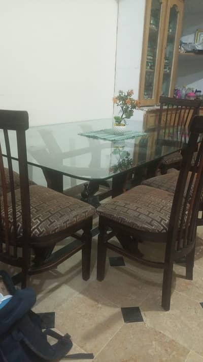 Dinning table with 06 chairs