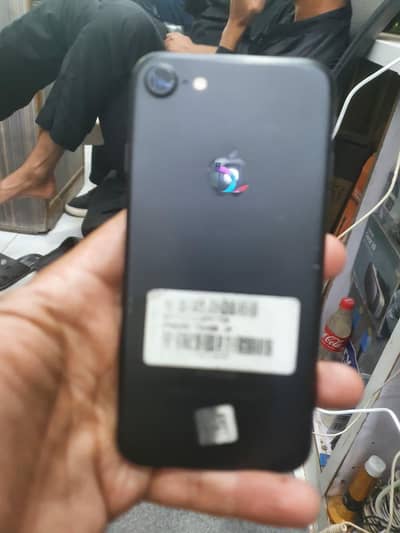 I phone  7 non . . 1 2 8