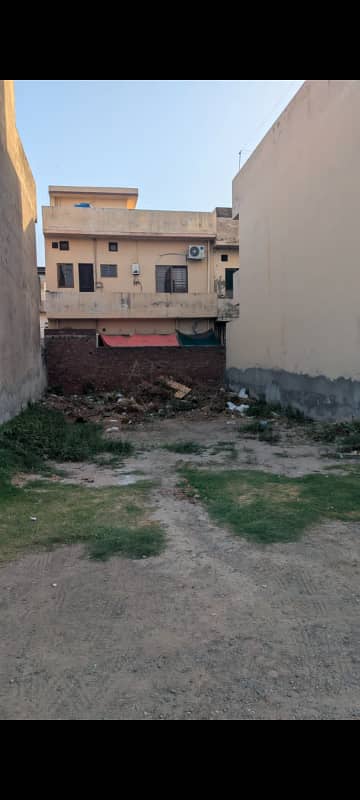 Wapda town lhr 5 Marla plot for sale