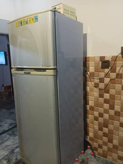Dawlance fridge double door