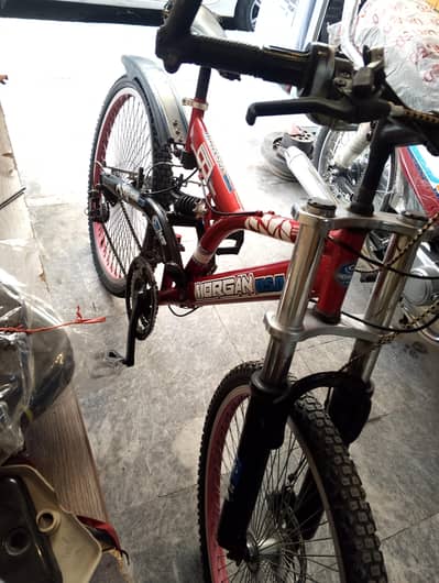Brand new hai ciycle 2 month use hoi