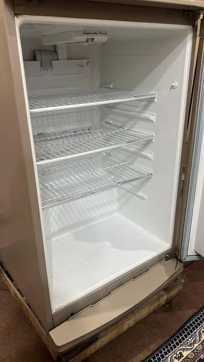 Dawlance Refrigerator
