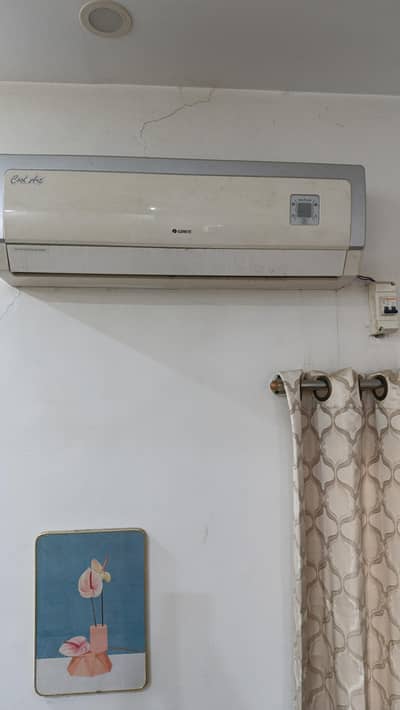 Gree 1 ton AC