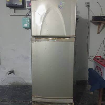 Dawlance fridge / refrigerator for sale