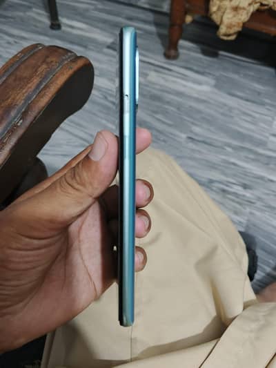 OnePlus 8t 12/256 dual Sim PTA  luch condition