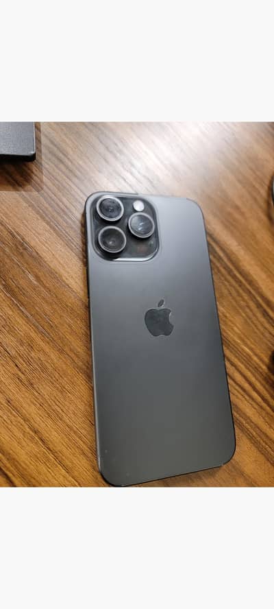 IPHONE 15 PRO MAX LUSH CONDITION