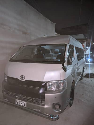 Toyota hiace 224