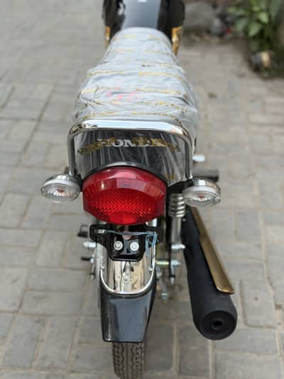 CG 125 Gold 2026