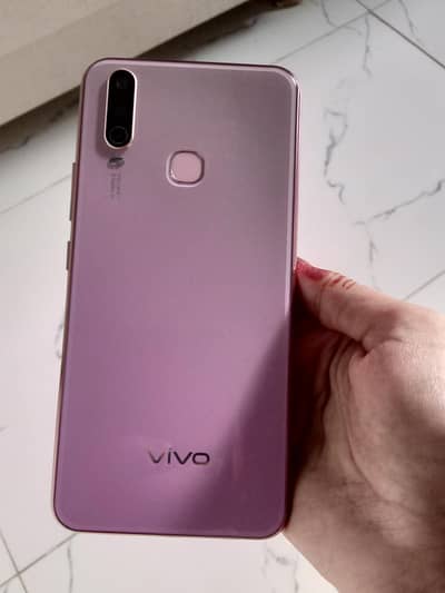 Vivo Y17