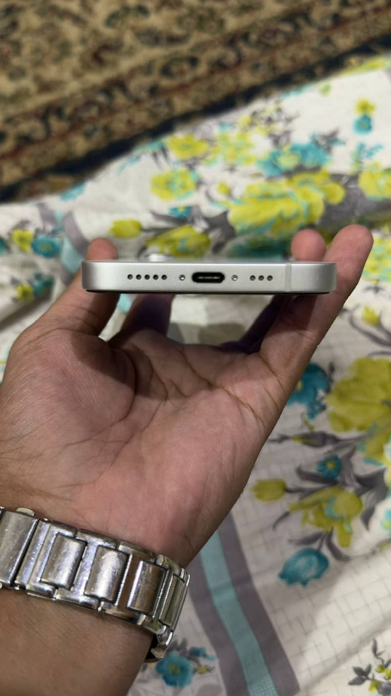 IPHONE 16 E JV 5