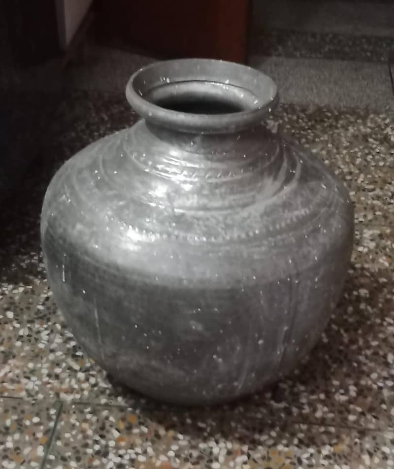 old pots 1