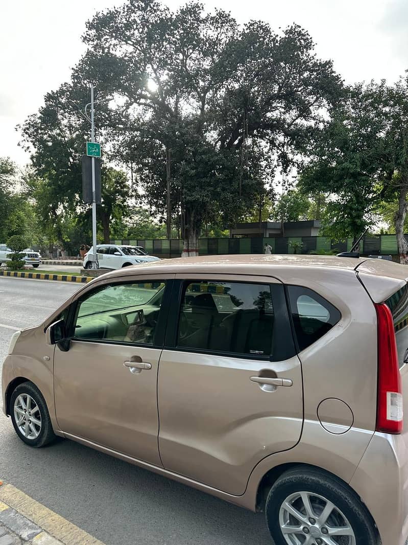 Move car 2