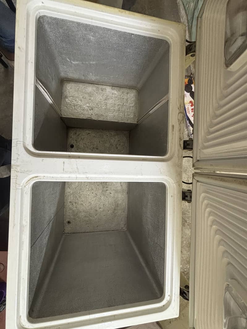 Waves freezer 2 door Medium size 1