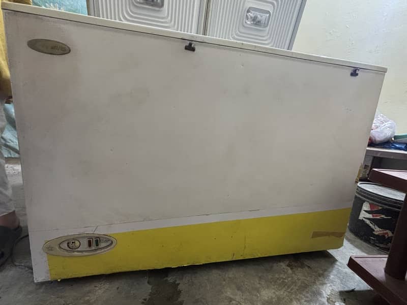 Waves freezer 2 door Medium size 2