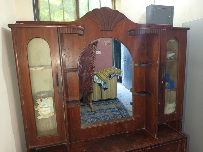 Dressing Table 0
