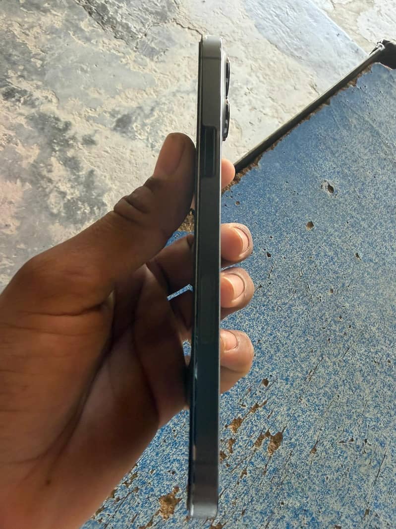 IPHONE 13 PRO MAX 1