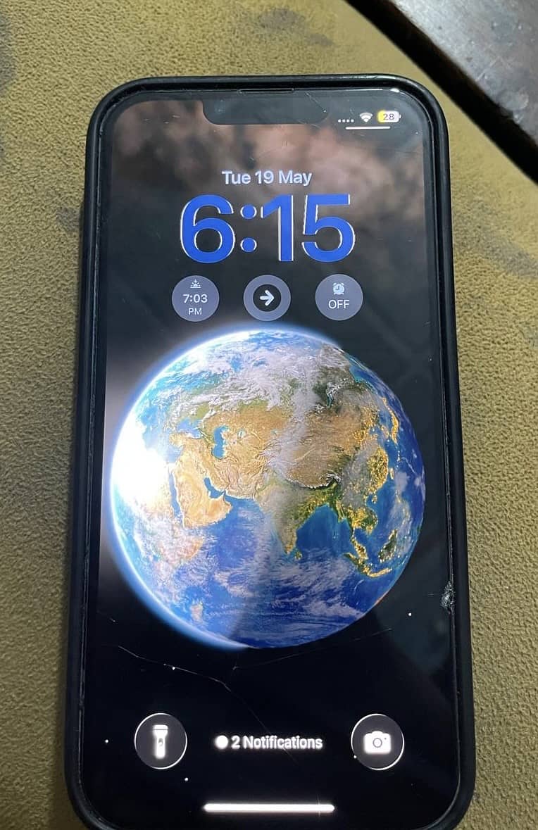 Apple iPhone 13 1