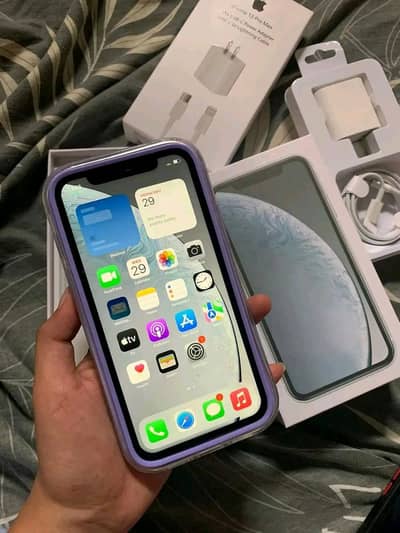 Apple iPhone XR 128 GB memory. 0324=031=9647
