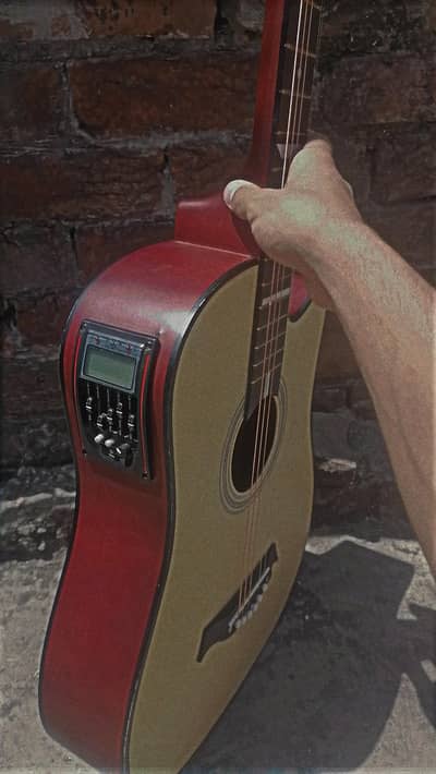 semi acoustic guitar