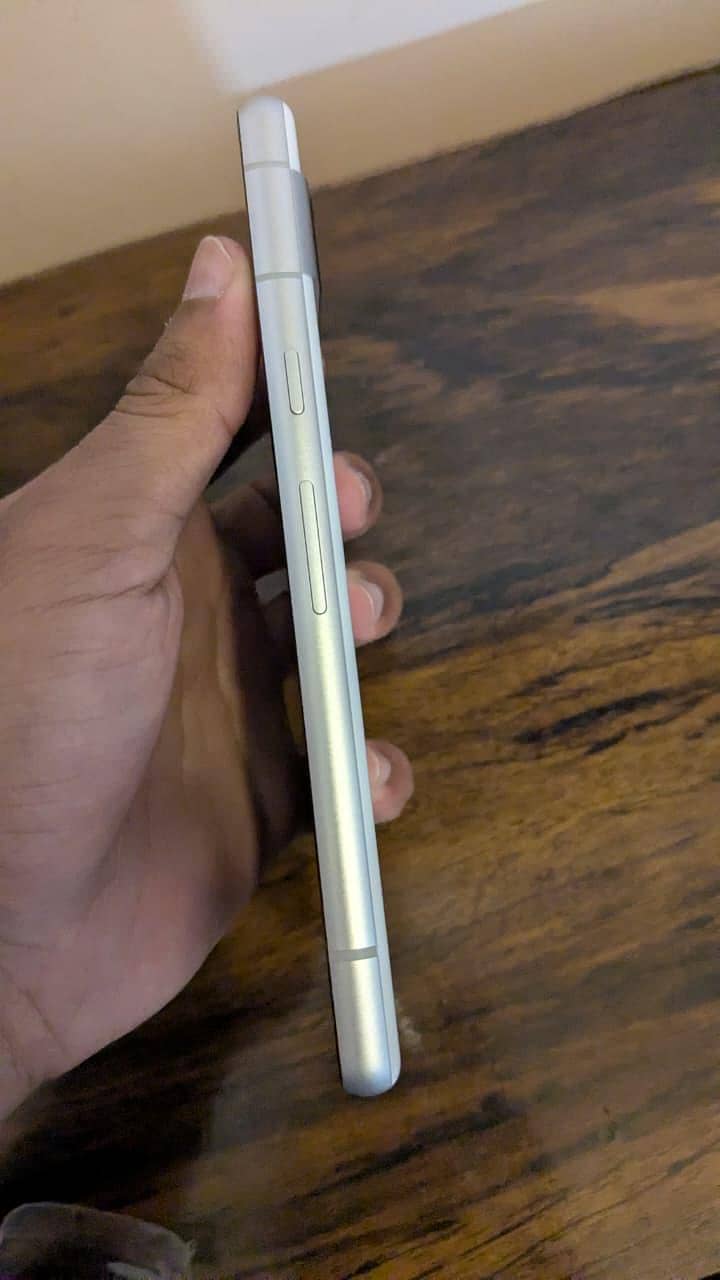 Google Pixel 7a 1