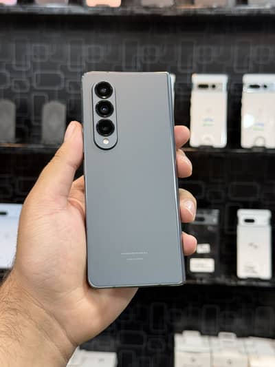 Samsung Z fold 4
