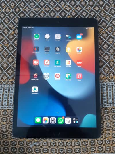 iPad 8th Gen Silver Grey PUBG warrior tablet