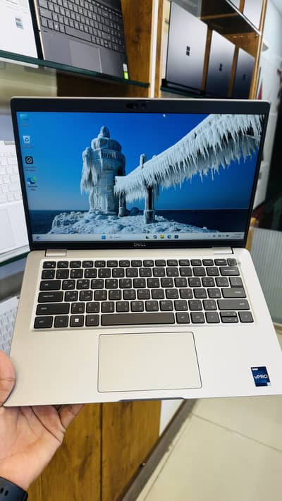 Dell Latitude 5440 (Core i5 13th Gen | 16GB RAM | 256GB SSD)