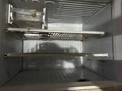 Pel Full size refrigerator