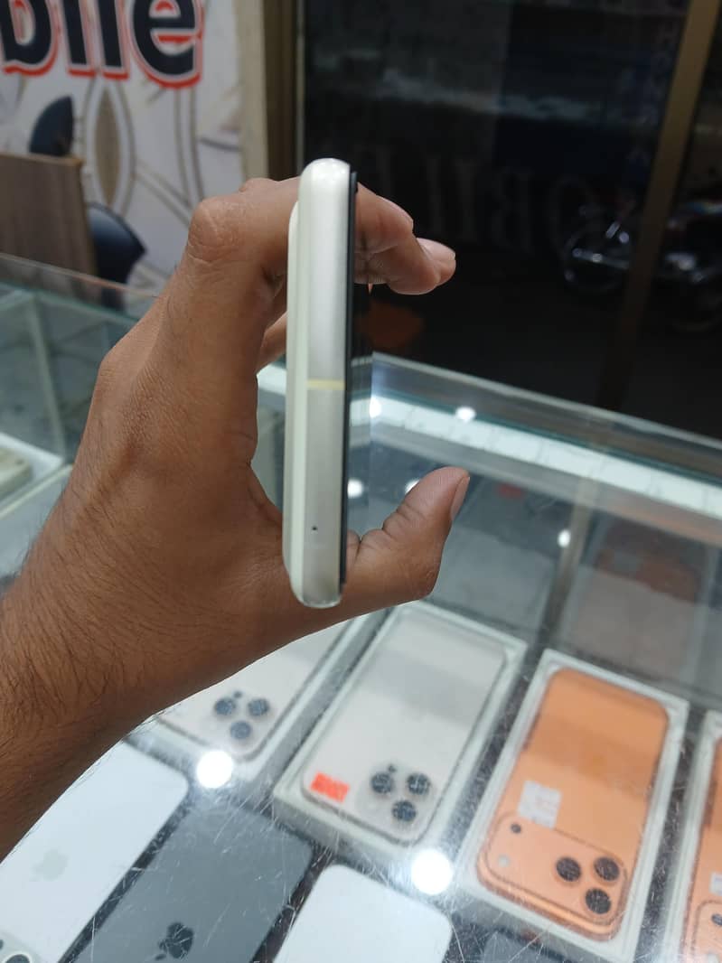 GOOGLE PIXEL 7 10/10 CONDITION 4