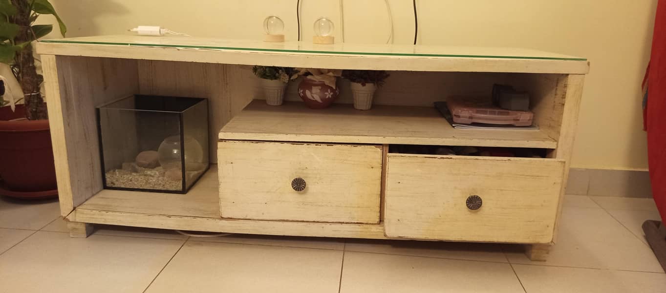 TV Table 1